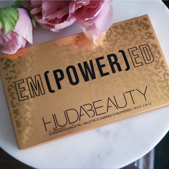 HUDA Beauty Empowered Eyeshadow Palette - Picture 13 of 16
